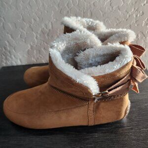 Lucky Brand Accalie Faux Fur lined Suede Booties Size 9M